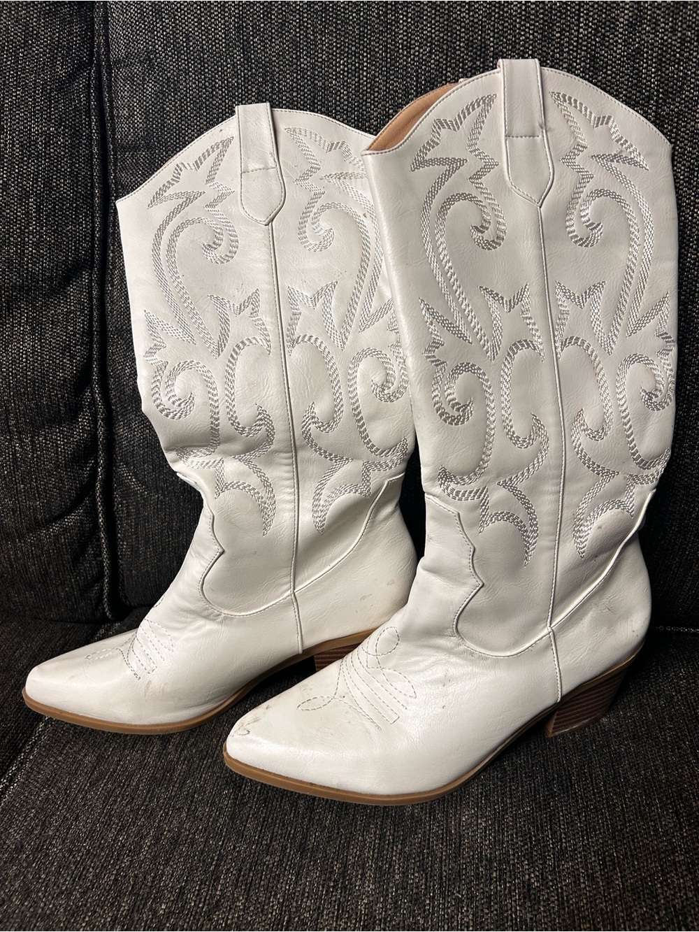 SHEIN White Embroidered Western Cowboy Boots